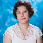 Зарубина Ирина Александровна, заведующая фортепианным отделом